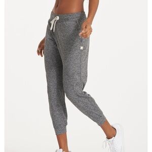 💕 VUORI performance jogger in heather grey size M cropped super soft tie waist